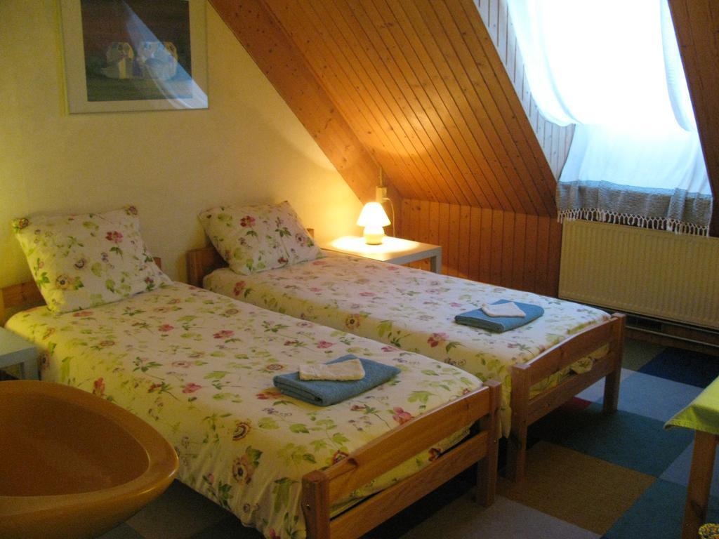 Rustherberg Valthermond Esterno foto